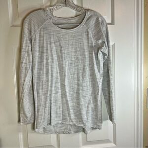 LULULEMON LONG SLEEVE TEE SIZE 6 EXCELLENT CONDITION NO‎ FLAWS
